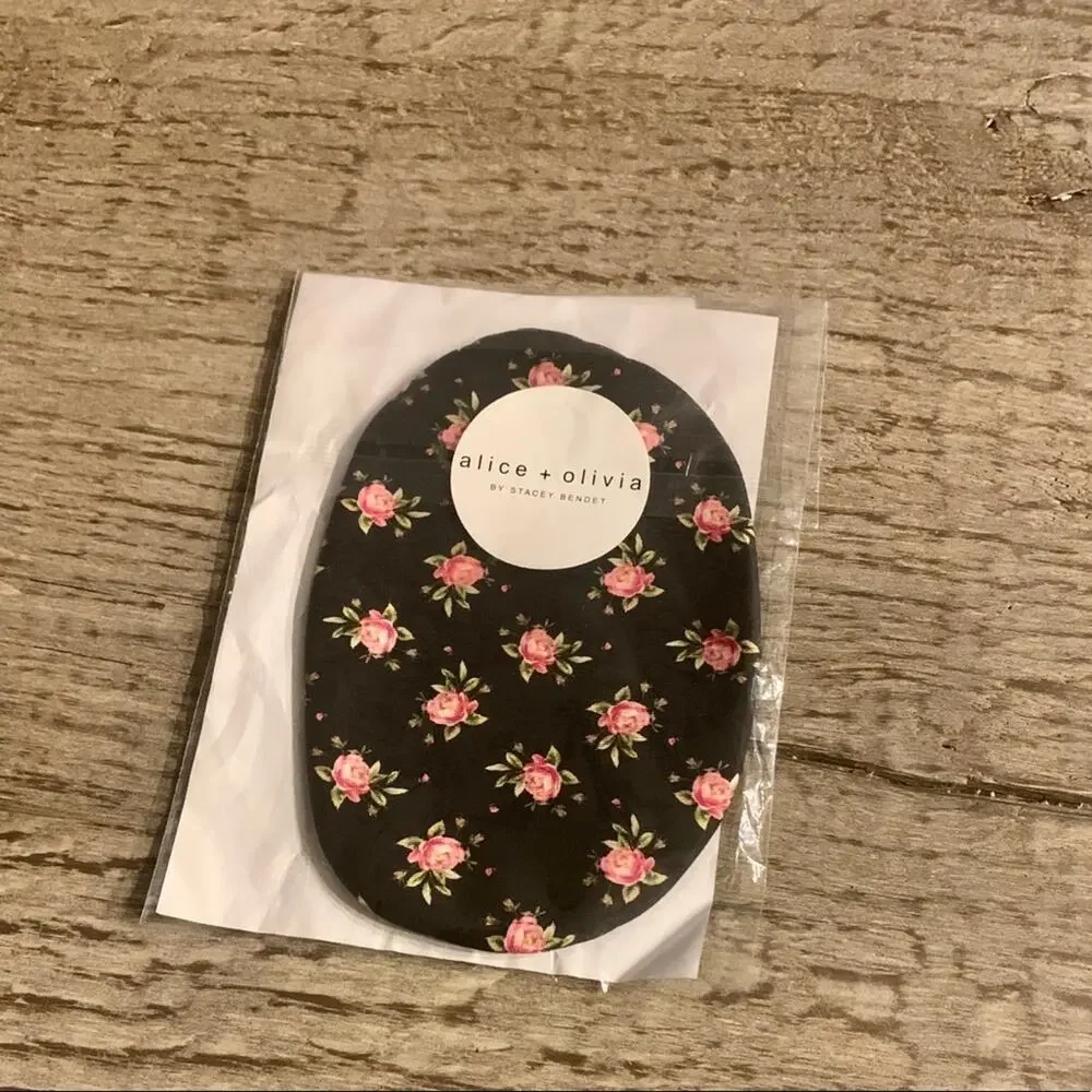 Alice + Olivia Face Mask. PRICE FIRM.